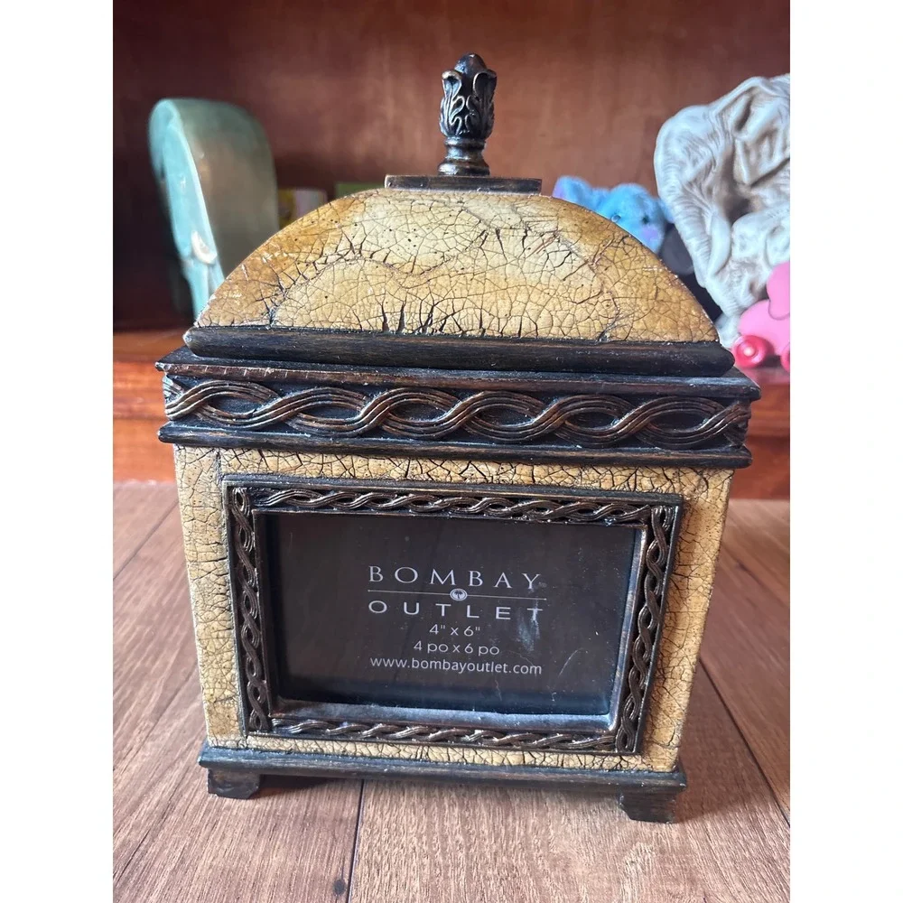 Vintage Bombay Company Crackle Finish Photo Keepsake Box